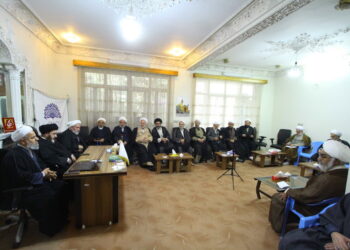 راه‌های همکاری مجمع نمایندگان طلاب و دفتر امور اوقاف و منابع پایدار حوزه بررسی شد